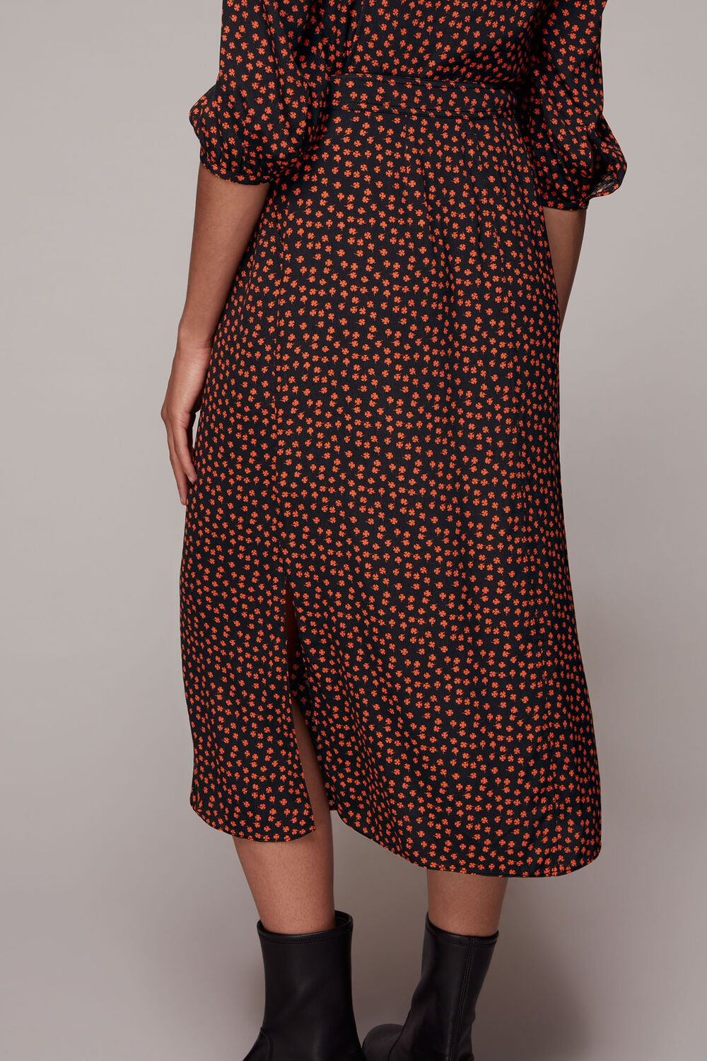 Dainty Floral Button Skirt