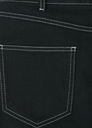 Contrast Detail Barrel Jean