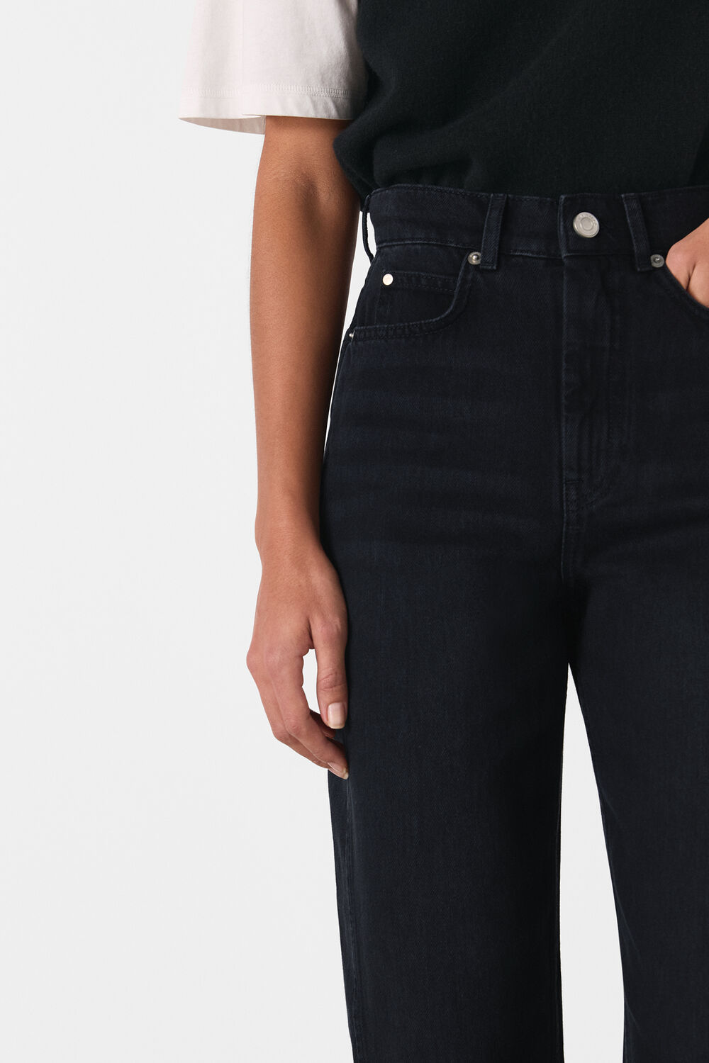 Black Authentic Barrel Leg Jean