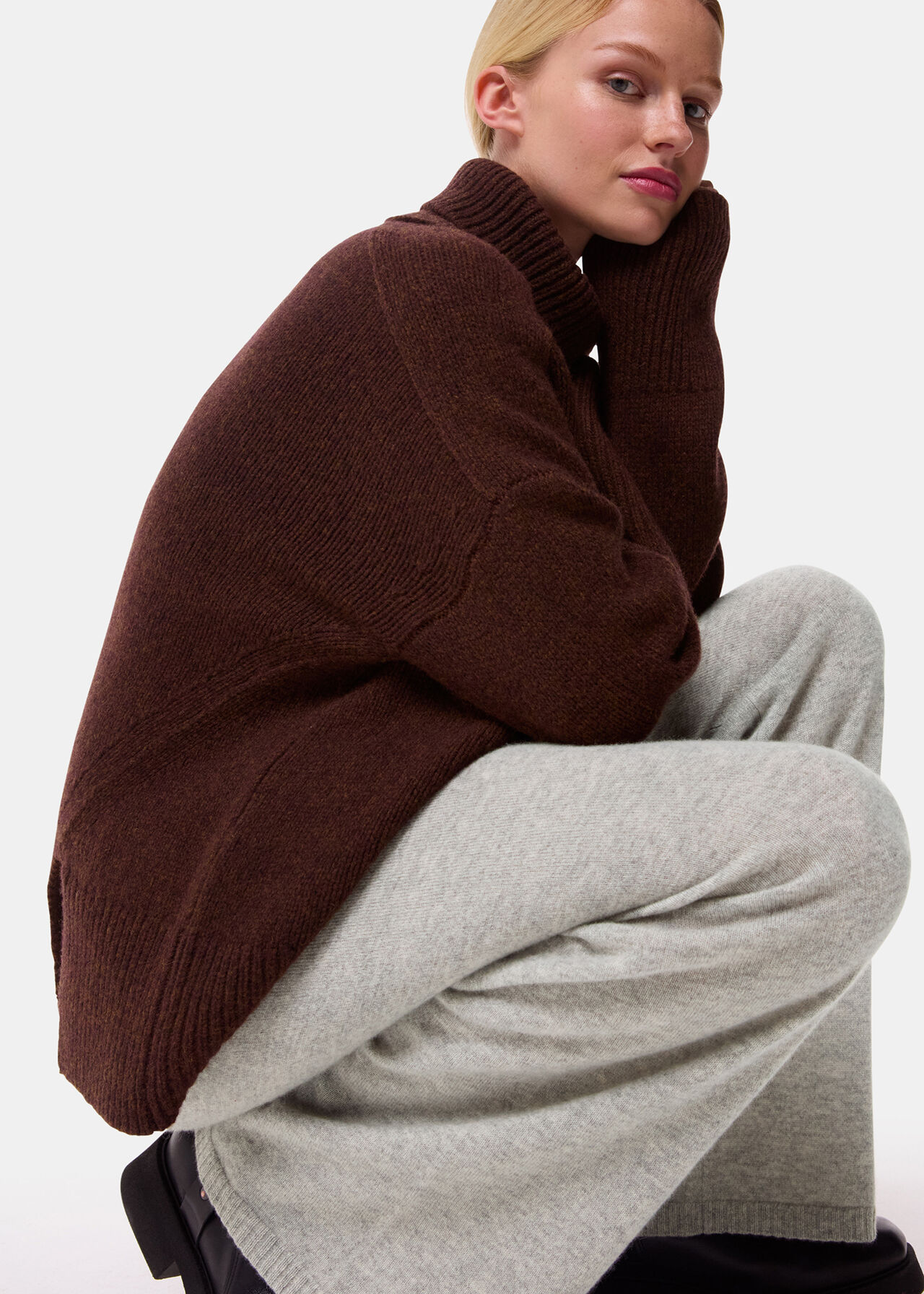 Cashmere Straight Leg Jogger