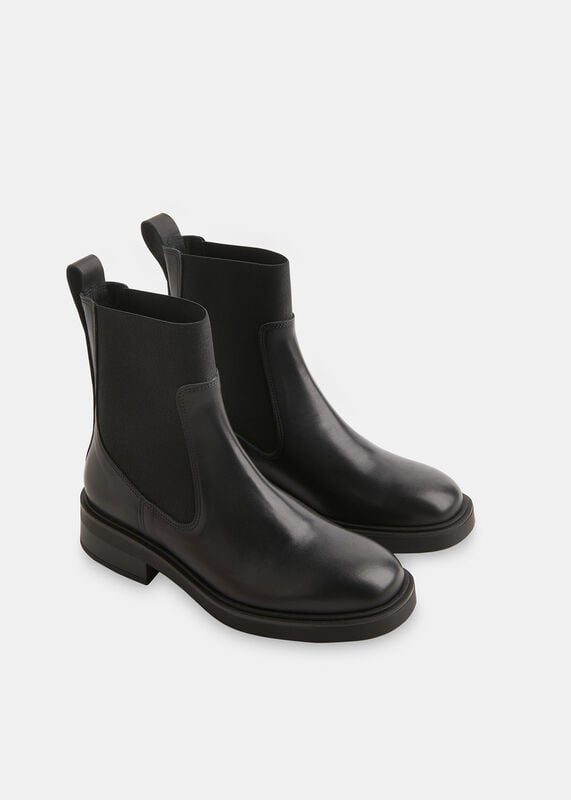 Black Elasticated Chelsea Boot