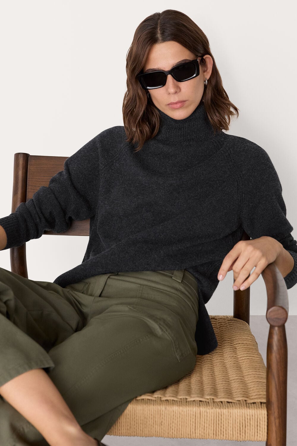 Cashmere Roll Neck