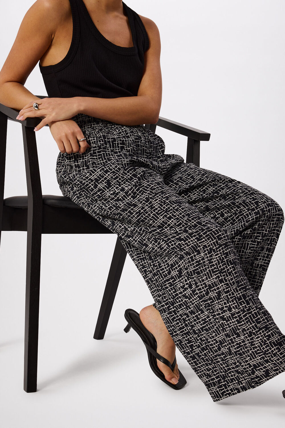 Petite Woven Grid Crop Trouser
