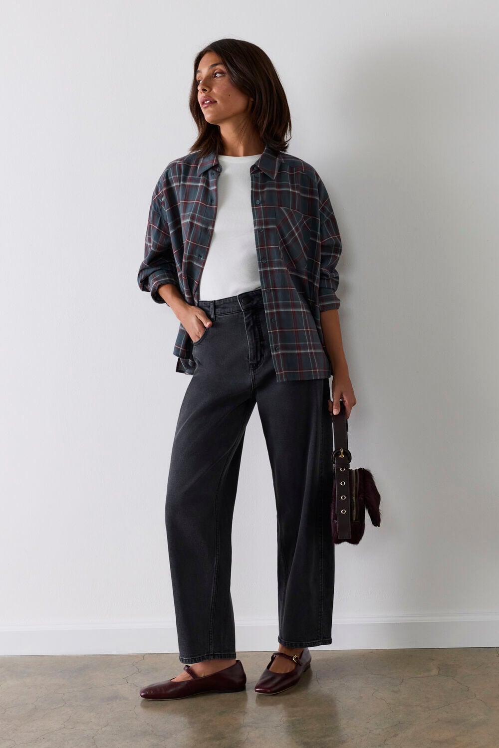 Grey Stretch Barrel Leg Jean