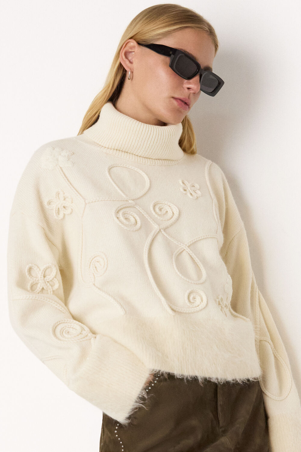 Cream Wool Embroidered Floral Jumper