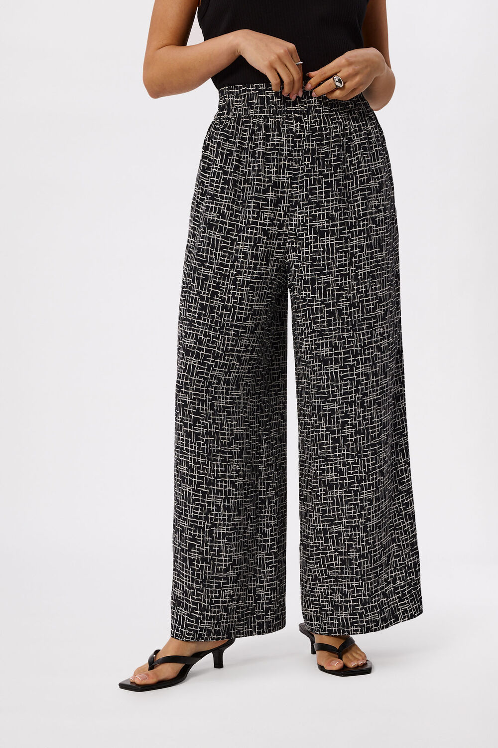 Petite Woven Grid Crop Trouser