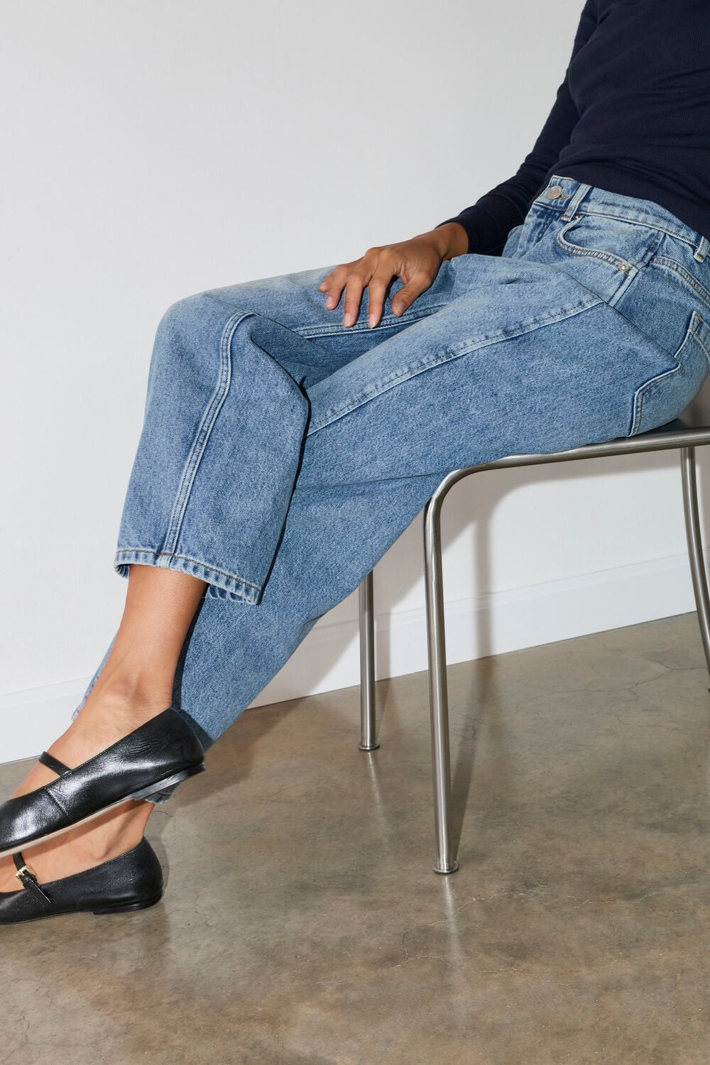 Light Wash Authentic Barrel Leg Jean