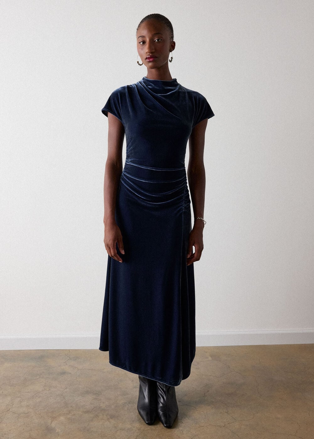 Navy Petite Velvet Ruched Midi Dress