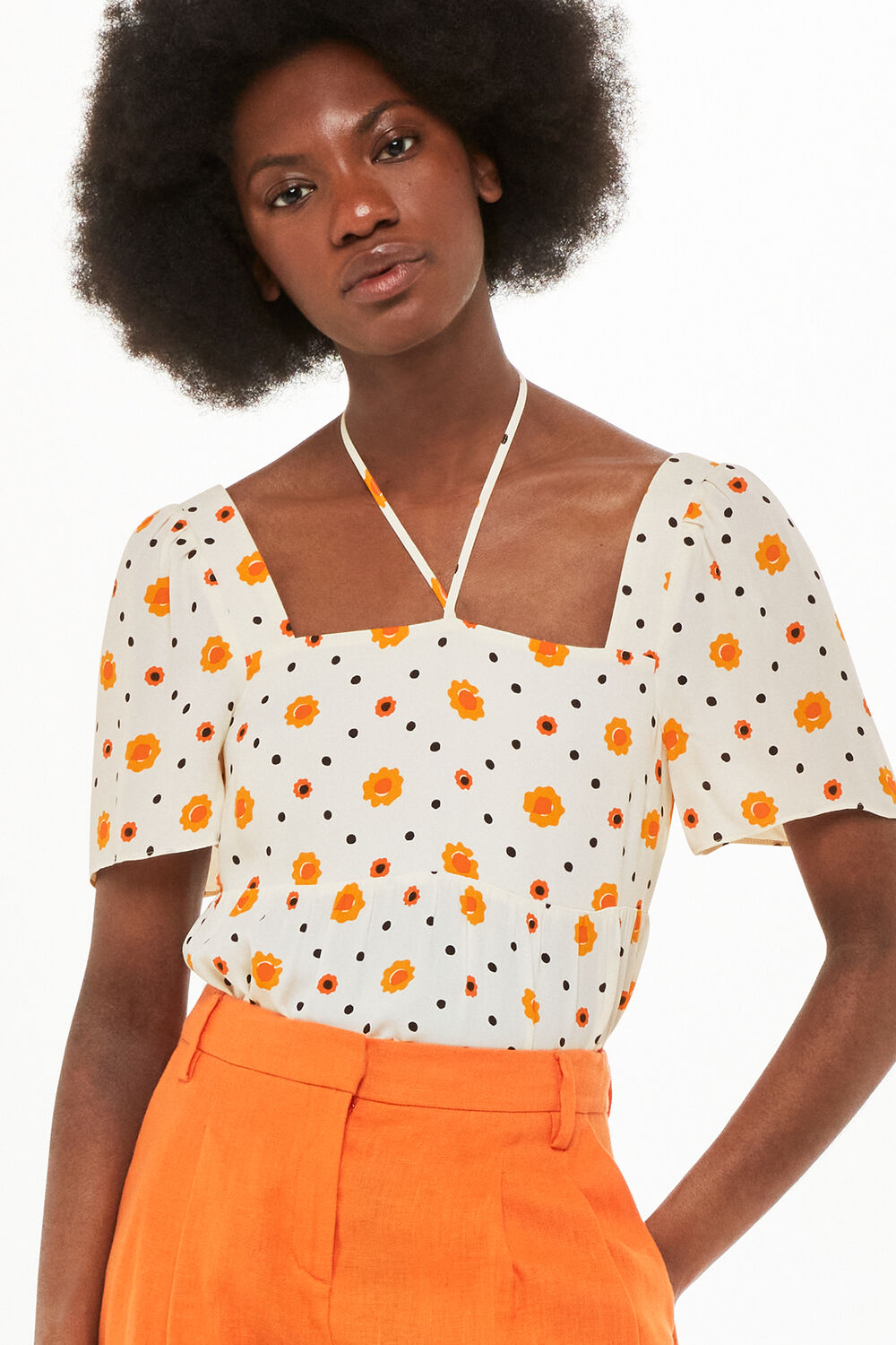 Ivory Flower Diamond Tie Detail Top