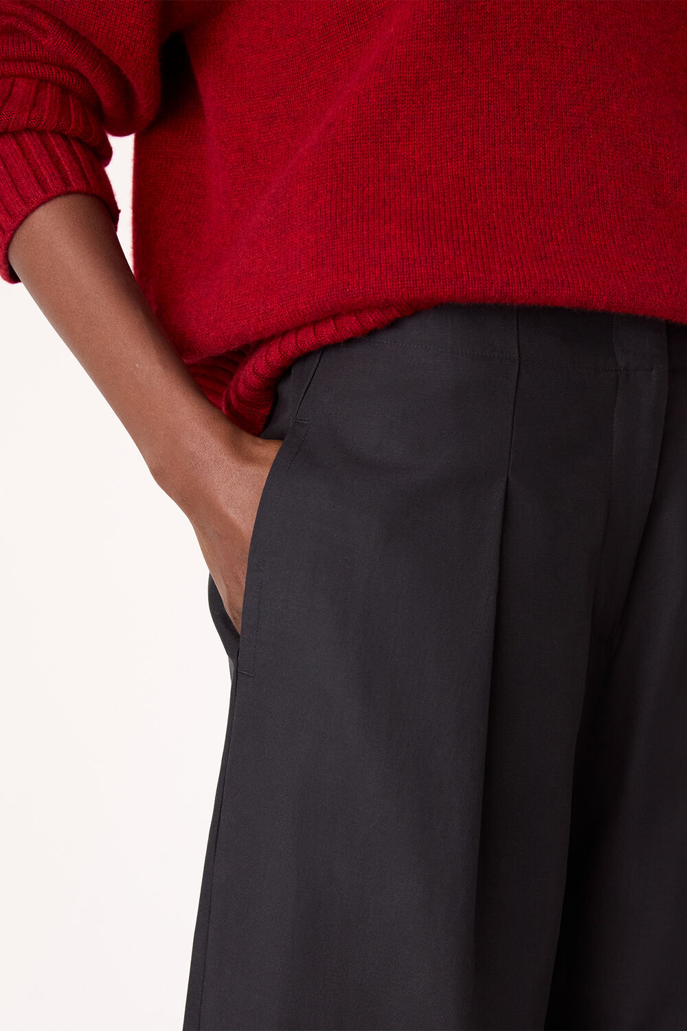 Black Pleat Front Barrel Trouser