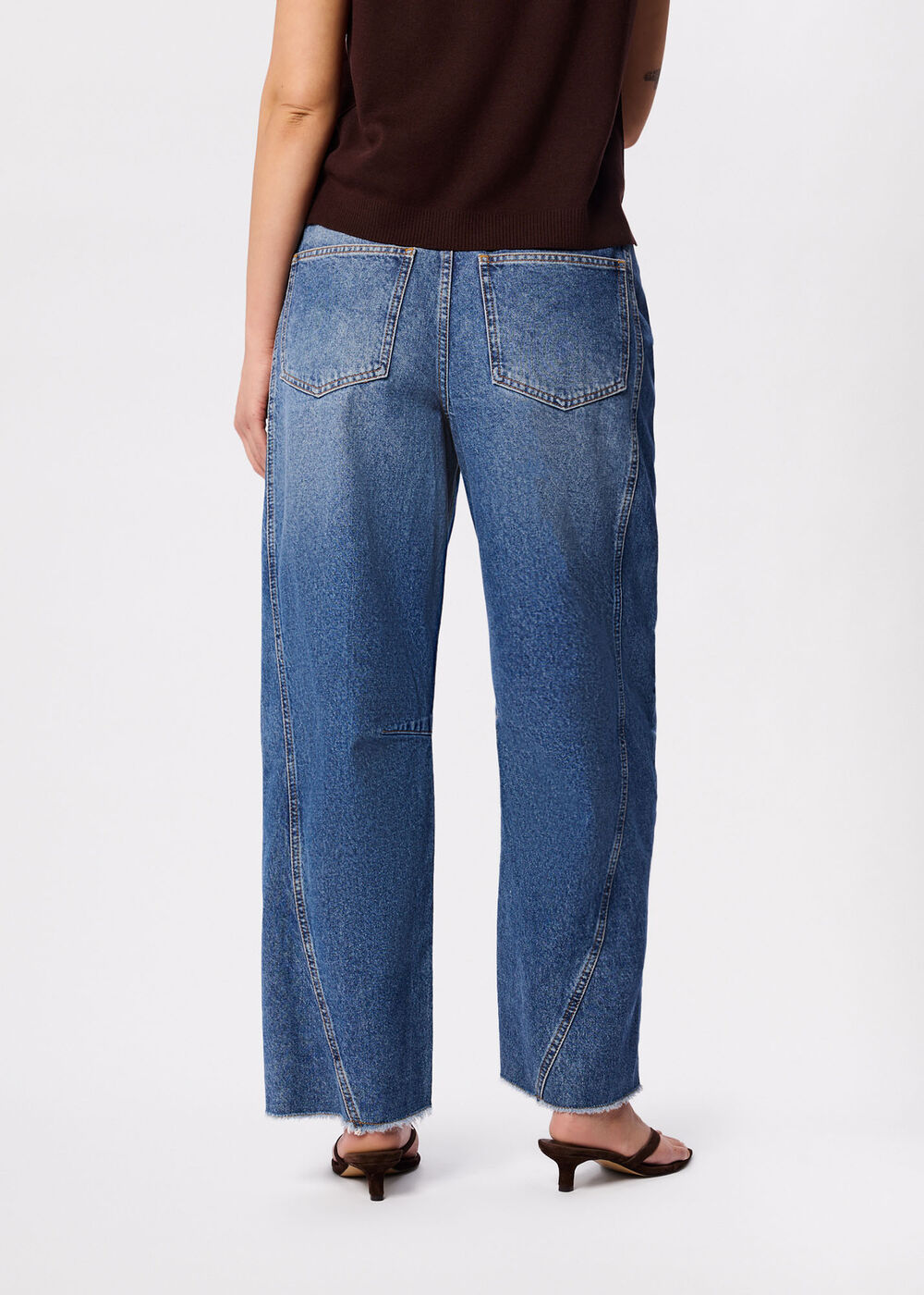 Authentic Raw Hem Barrel Jean