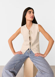 Tie Front Detail Tank