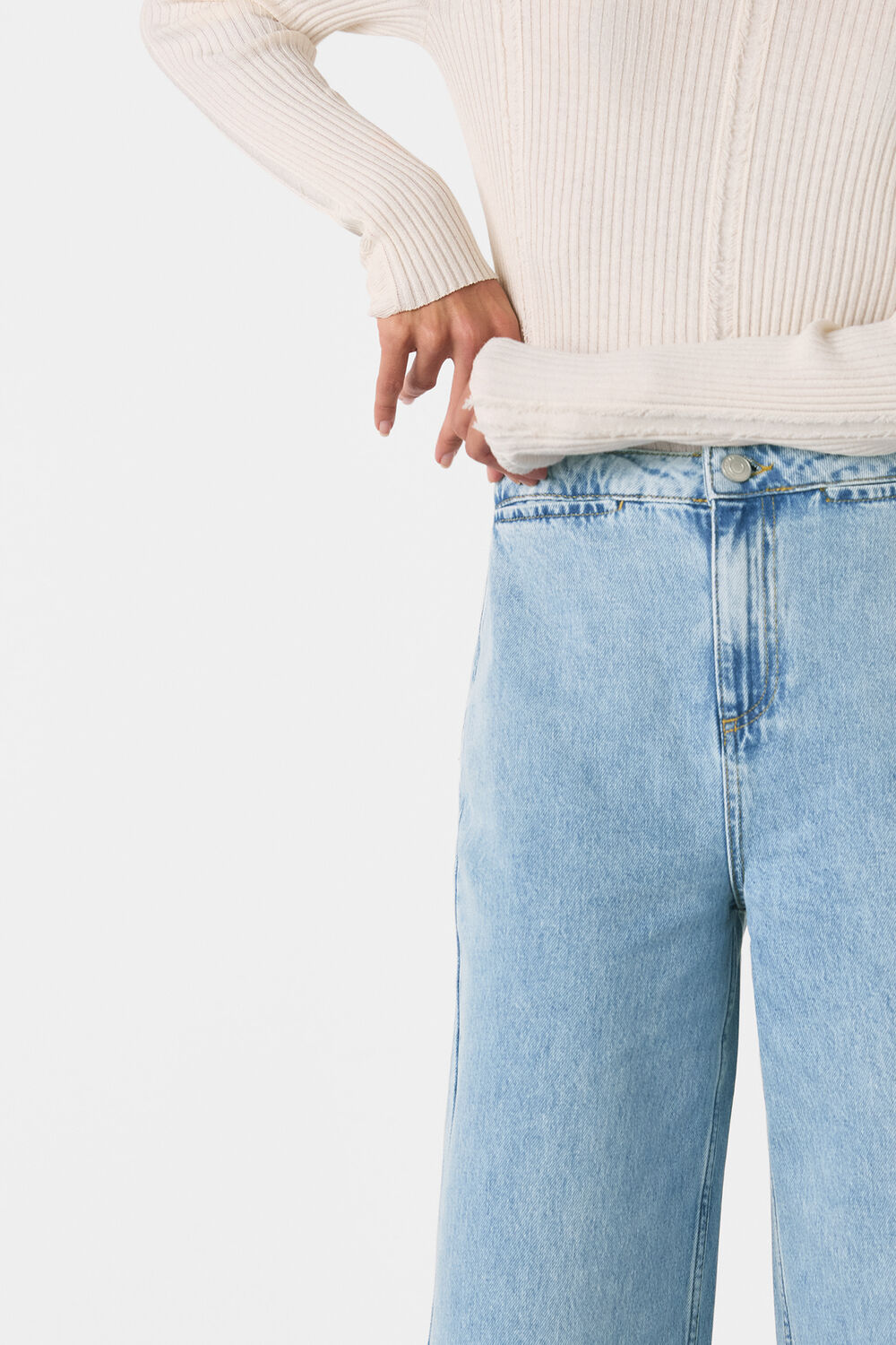 Light Wash Authentic Ankle Wide Leg Jean