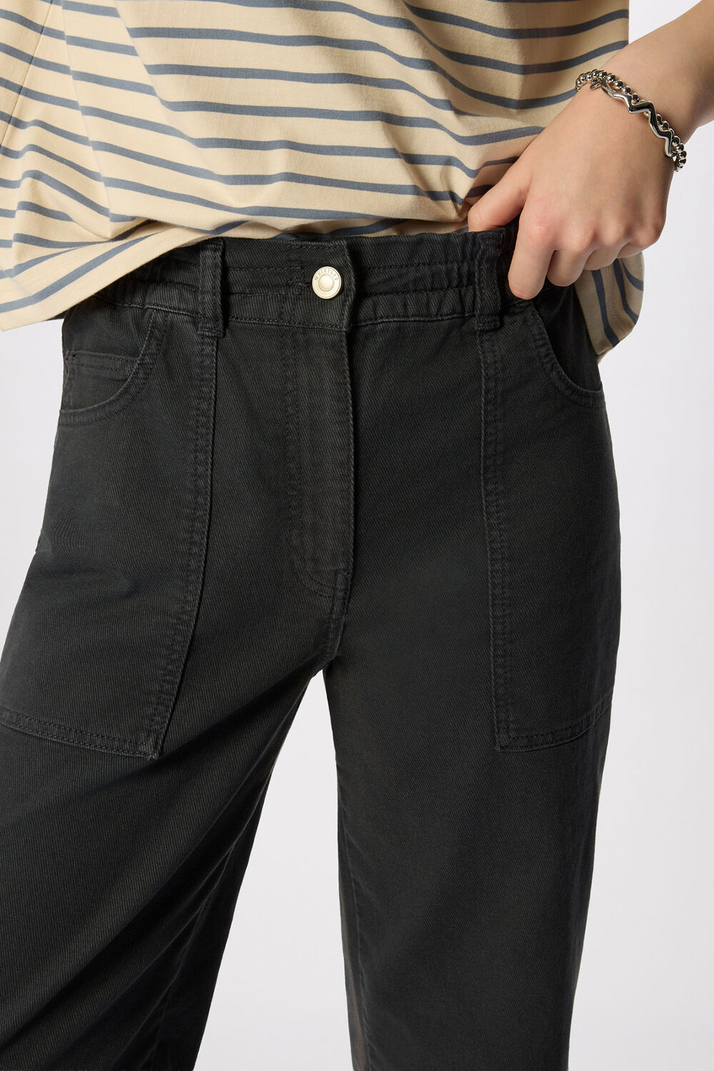Black Tessa Casual Pants&nbsp;