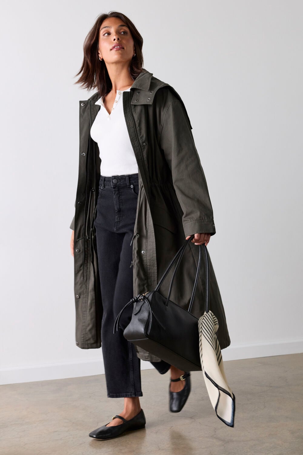 Black Stretch Barrel Leg Jean