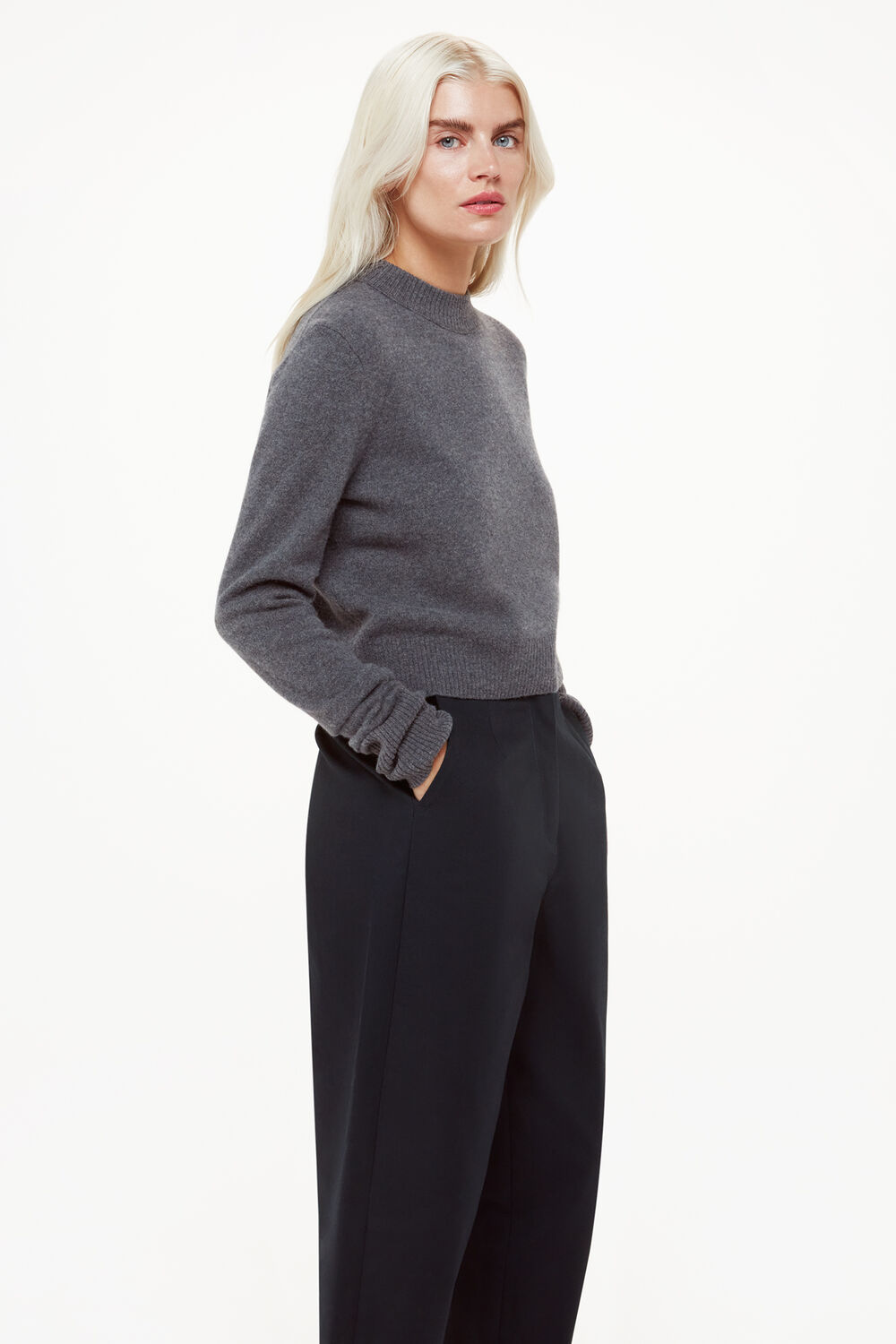 Petite Carla Barrel Cotton Trouser