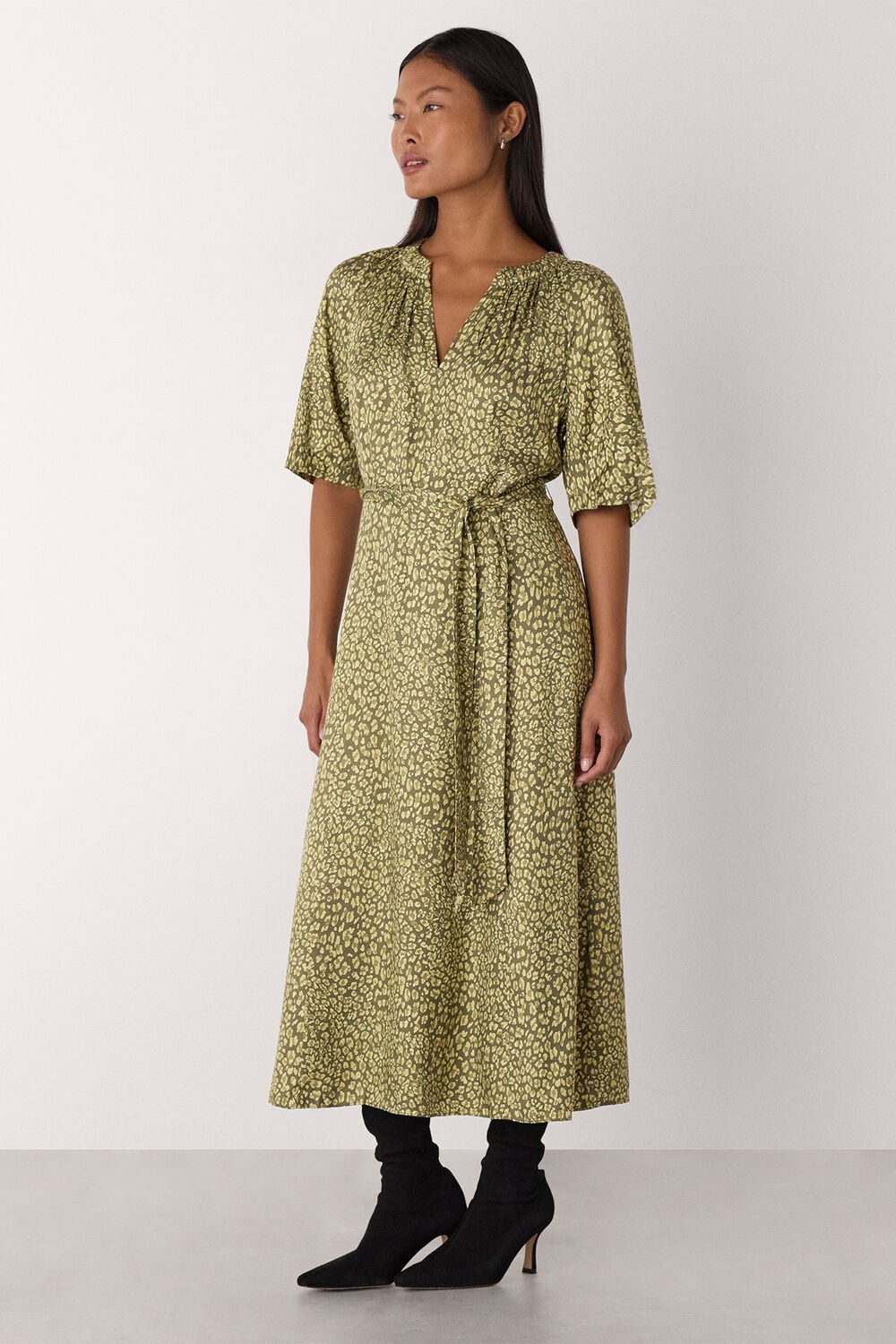 Petite Leopard Viscose Midi Dress