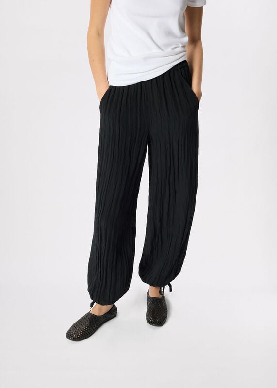 Black Balloon Tie Hem Trousers