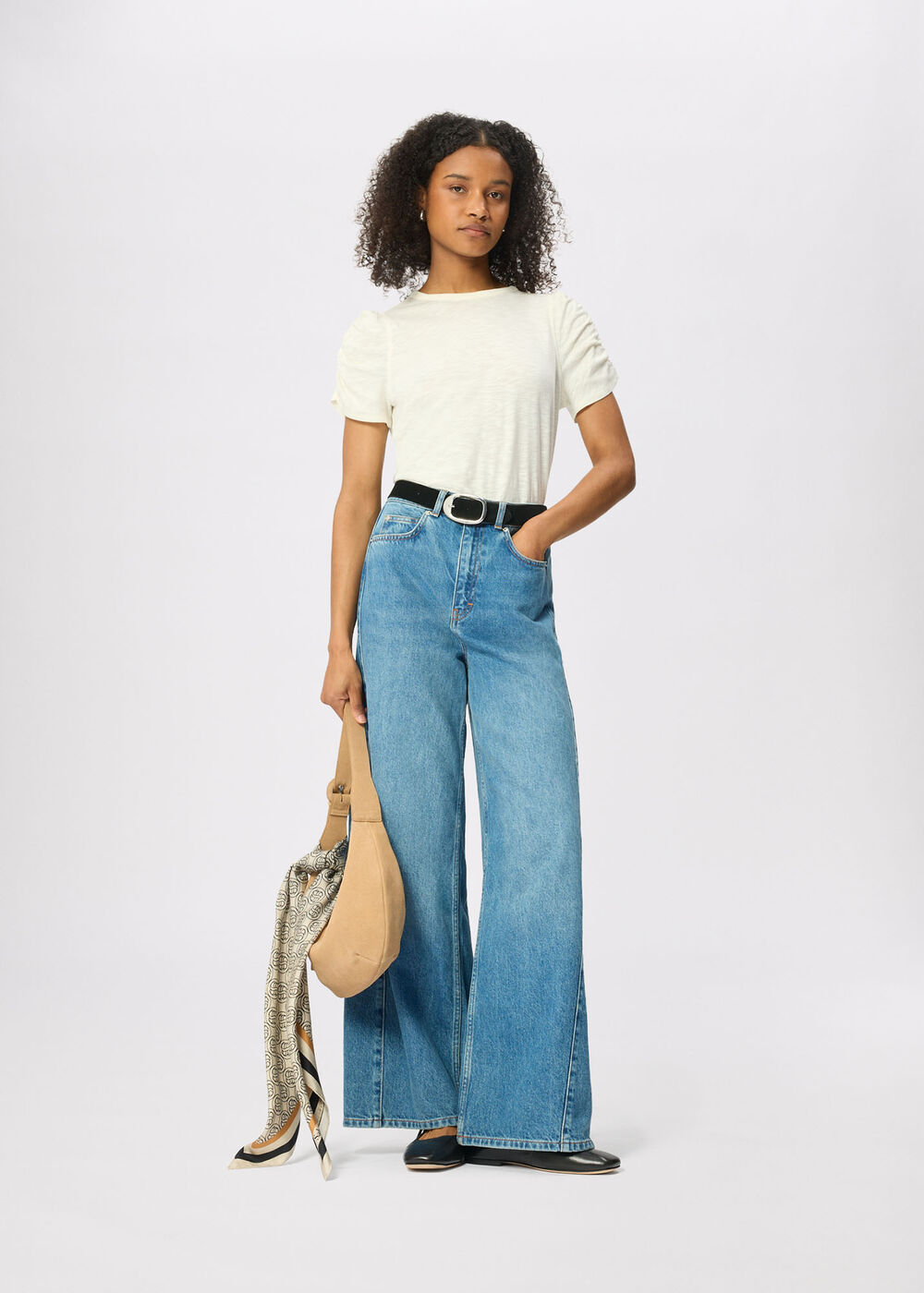 Round Neck Gathered Sleeve Tee