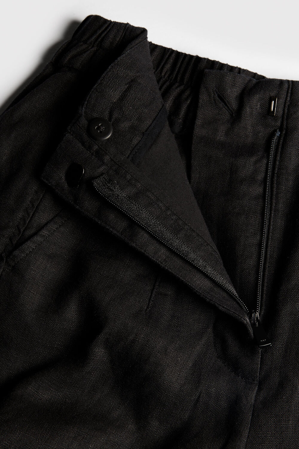 Black Linen Barrel Leg Trouser