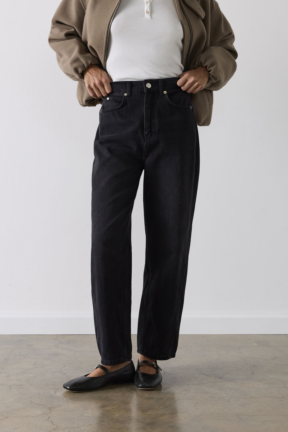Black Petite Authentic Barrel Leg Jean