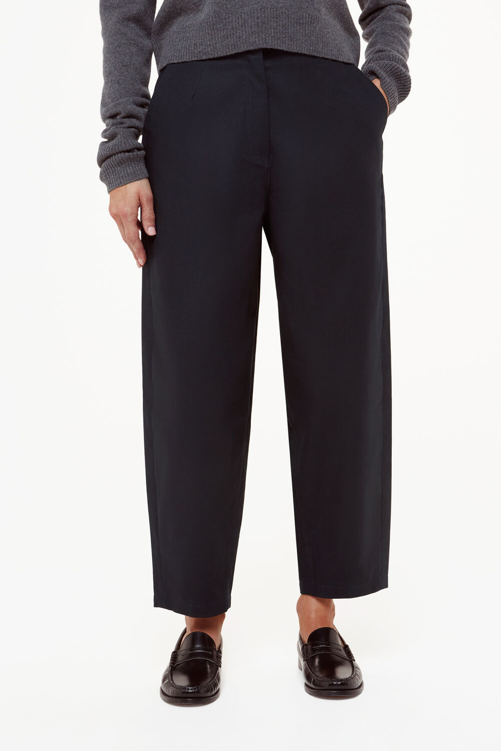 Petite Carla Barrel Cotton Trouser