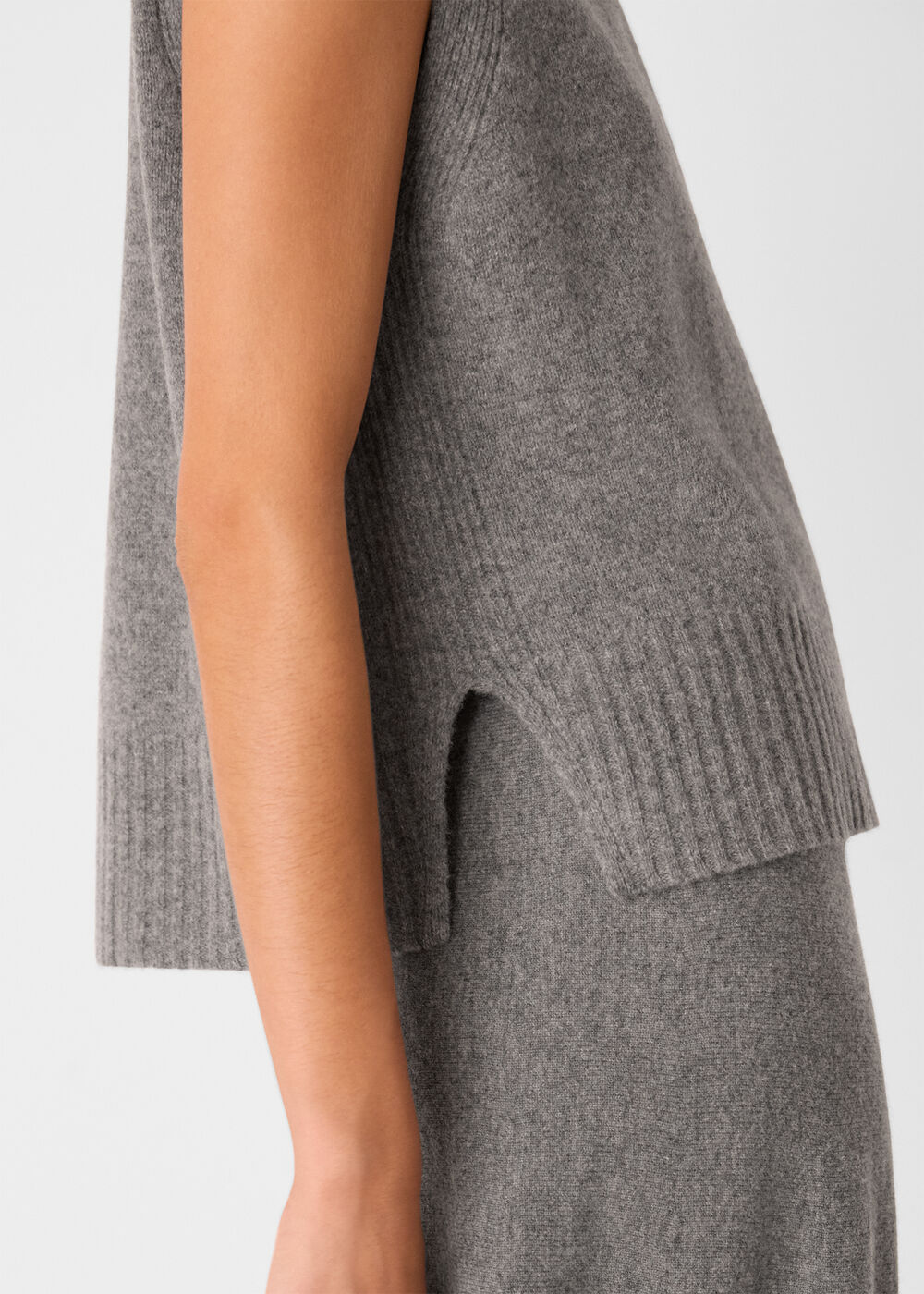 Wool Sleeveless Tank