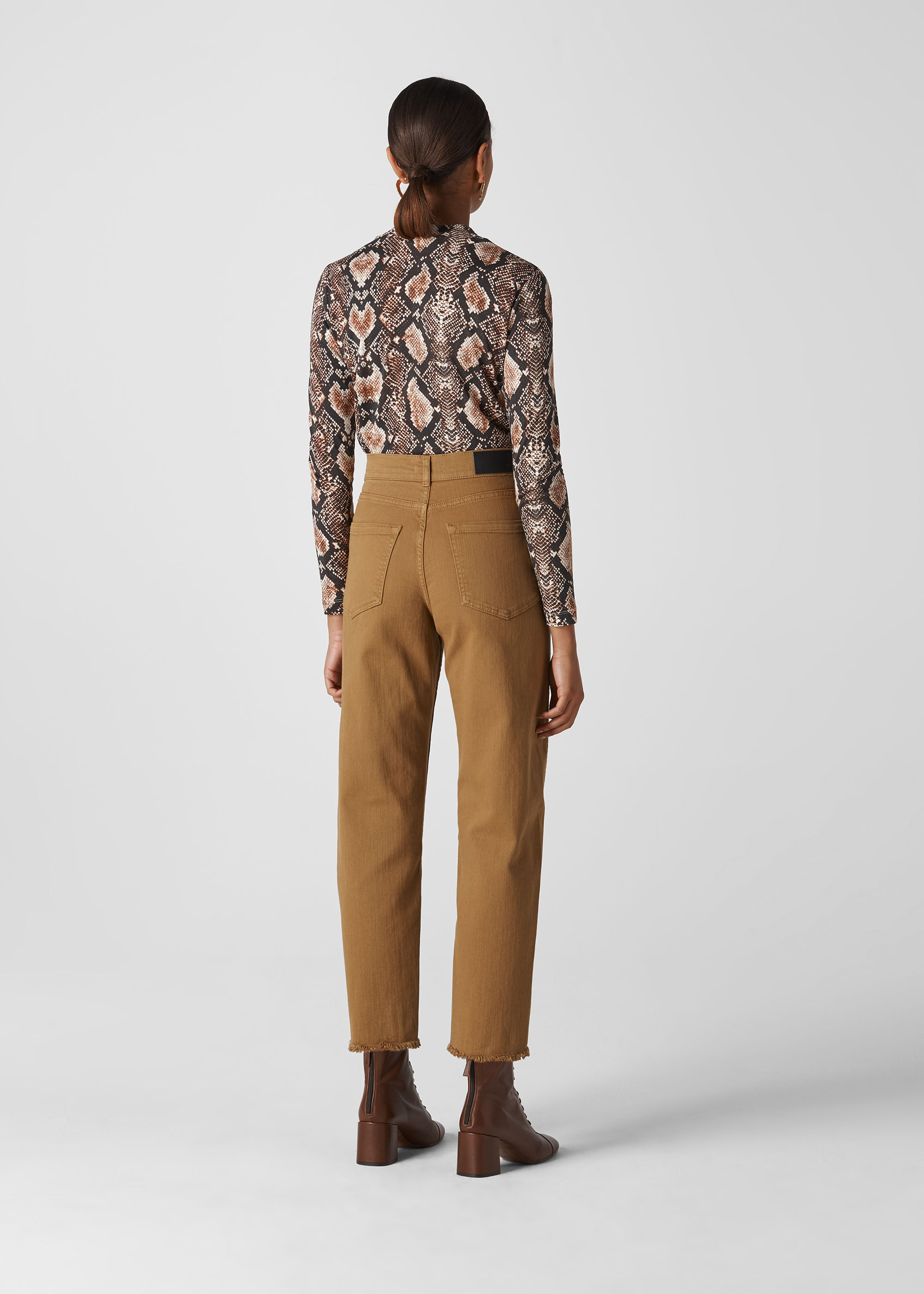 トップス CALEE SNAKE PATTERN SH LIMITED BLK XL Snake Print Snake Print Essential Top | WHISTLES | Whistles US |