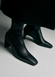 Whistles X Essen Glove Boot