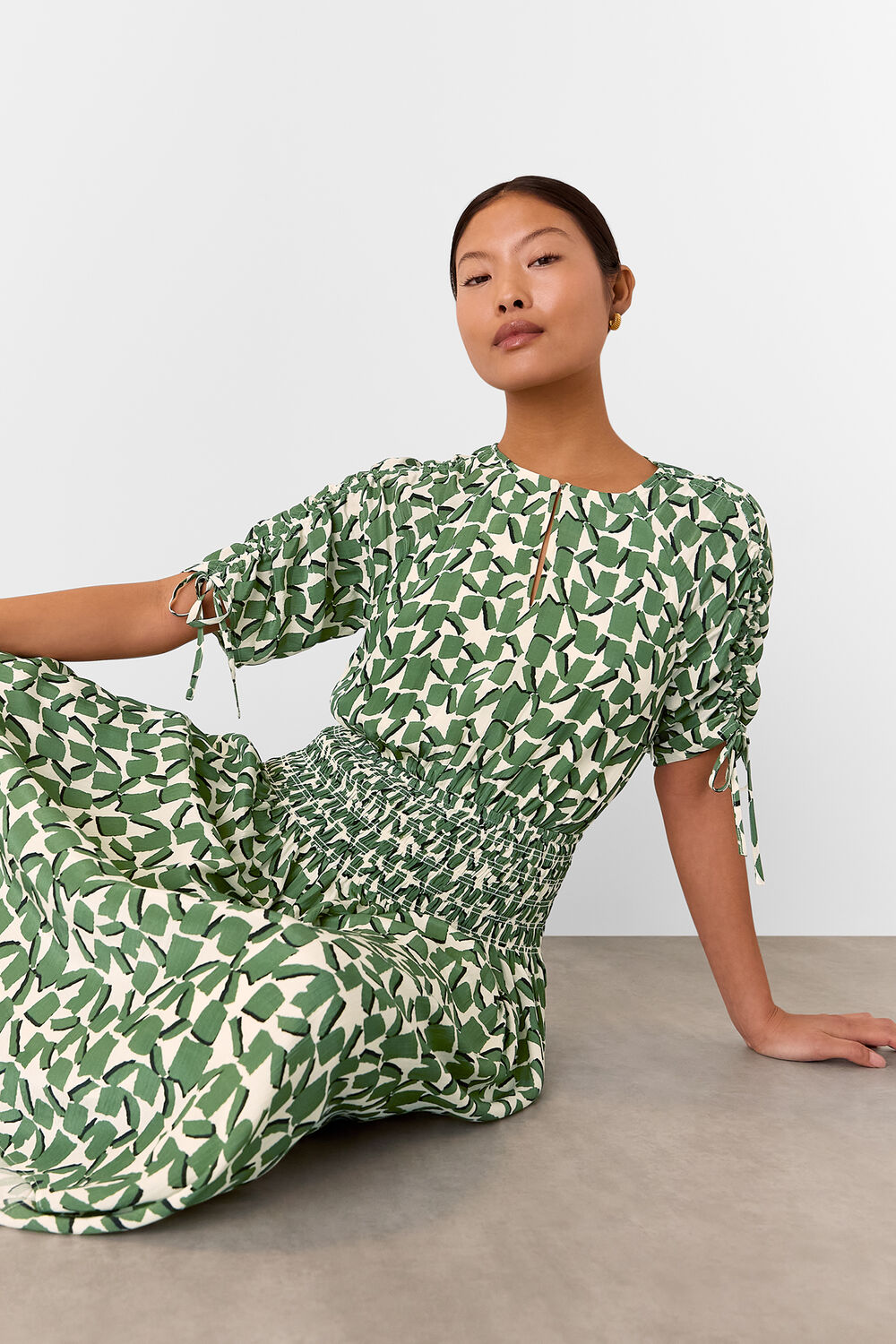 Petite Abstract Squares Midi Dress