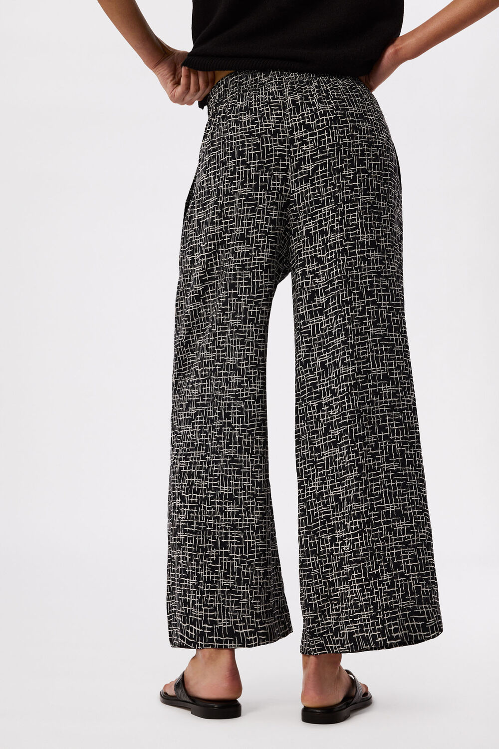 Black Woven Grid Crop Trouser