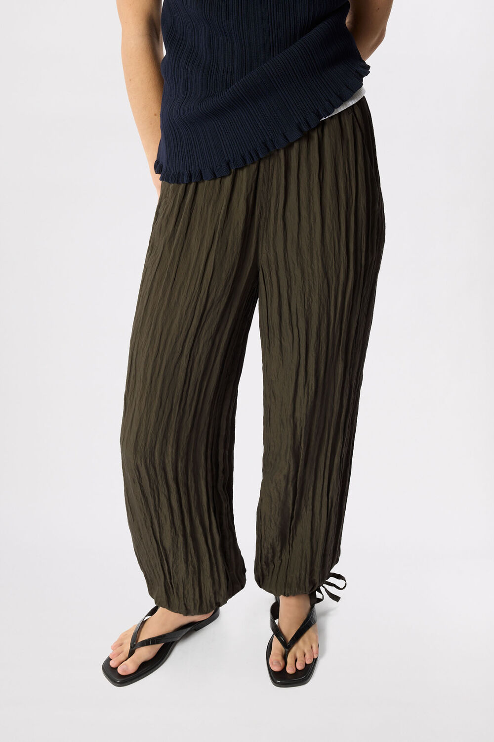 Balloon Tie Hem Trousers