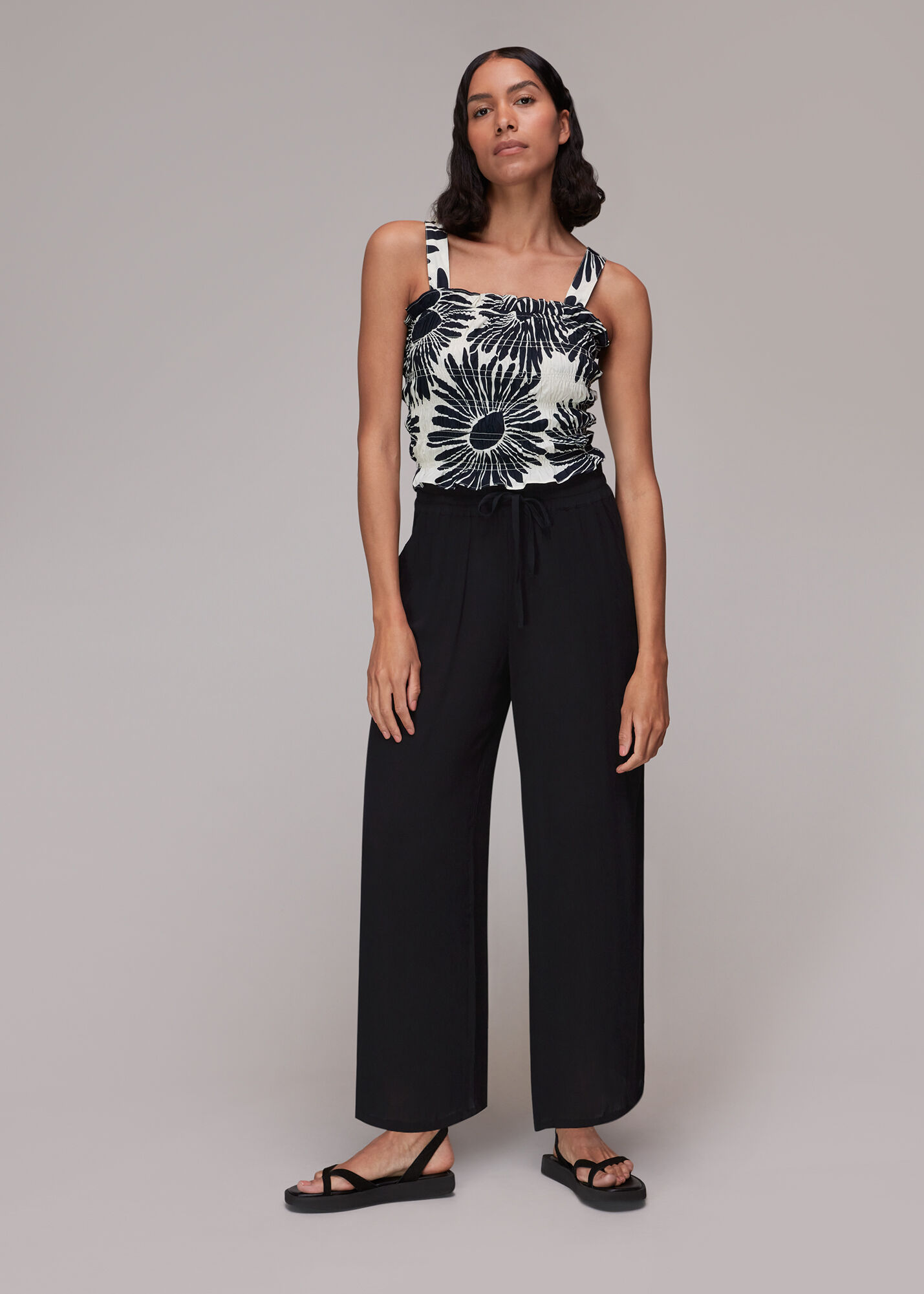 Aggregate 64+ black cropped trousers - in.cdgdbentre