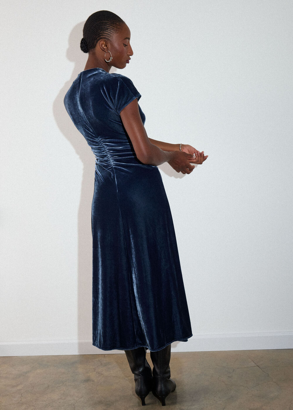 Navy Petite Velvet Ruched Midi Dress