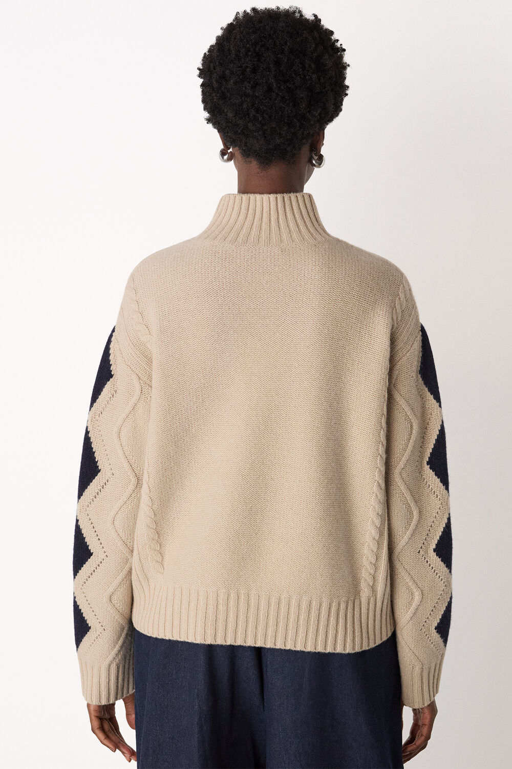 Diamond Cable Wool Detail Knit
