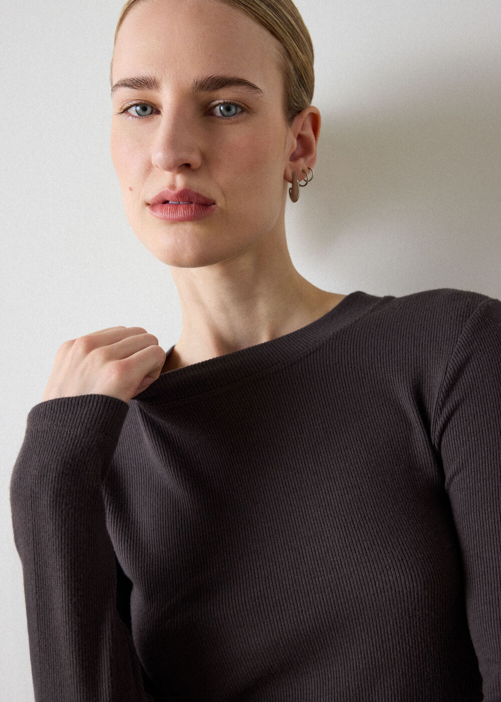 Essential Ribbed Crew