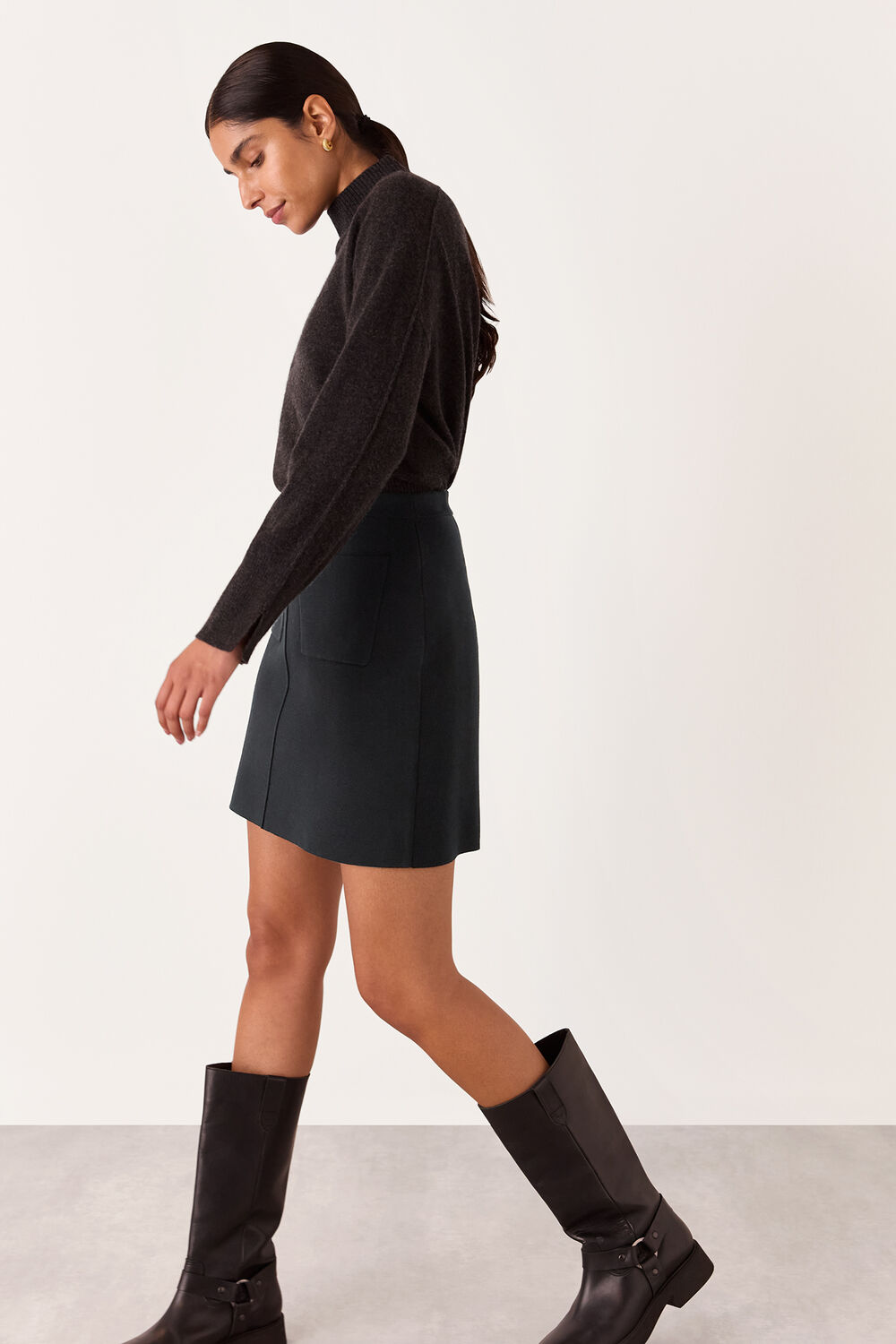 Patch Pocket Knitted Skirt