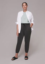 Cropped Washed Jogger