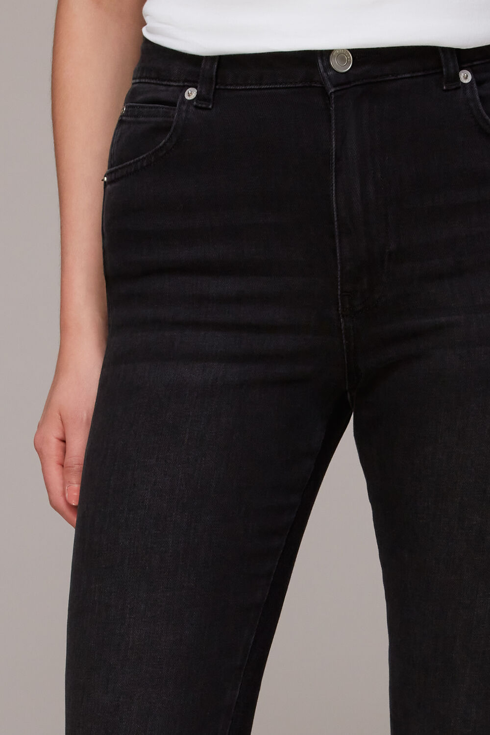 Stretch Slim Frayed Jean