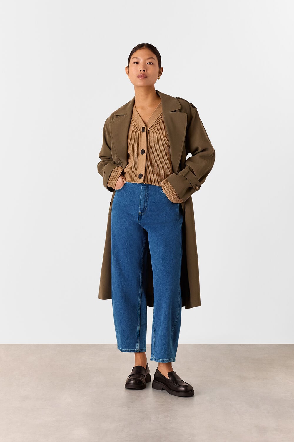 Petite Stretch Barrel Leg Jean