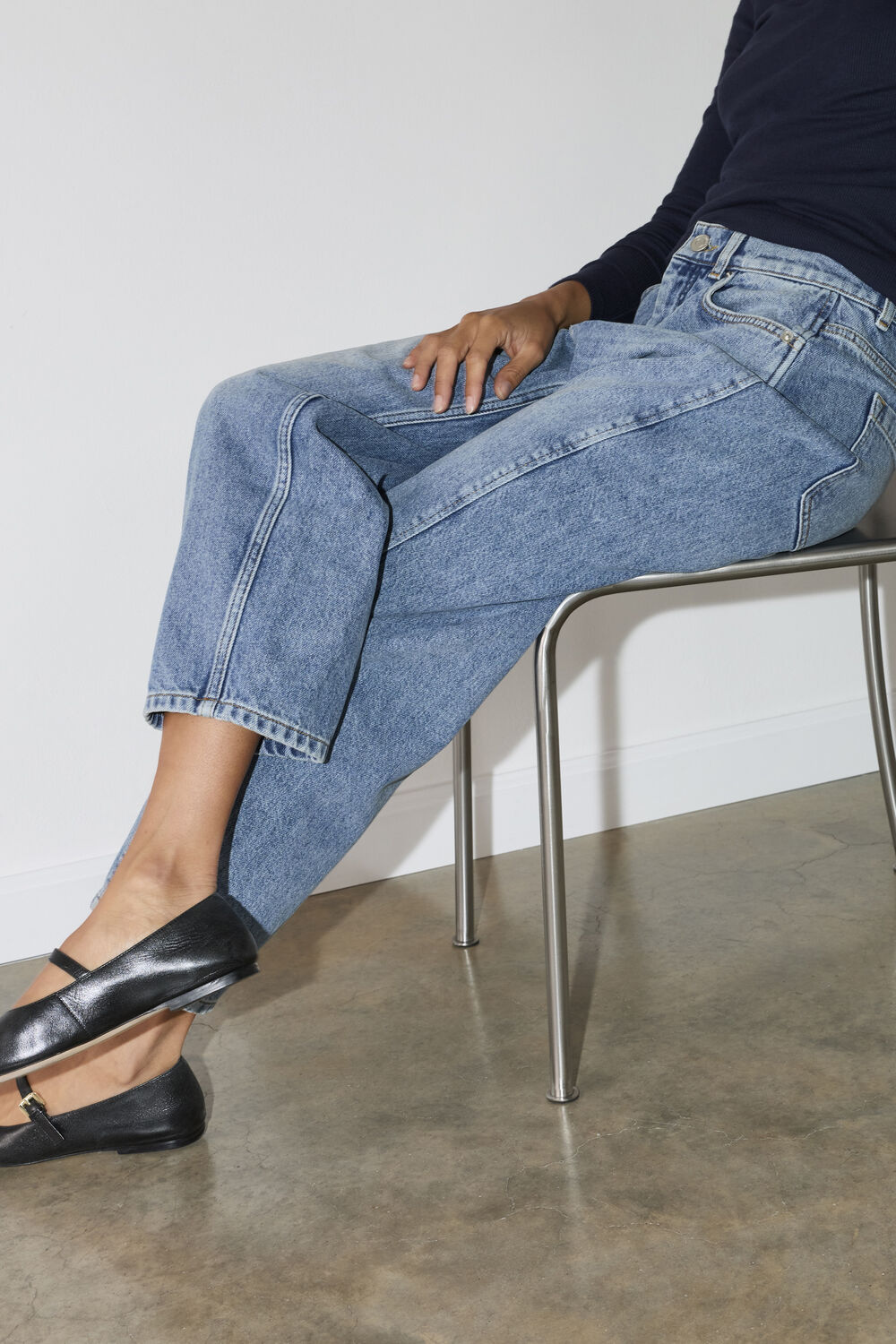 Light Wash Petite Authentic Barrel Leg Jean