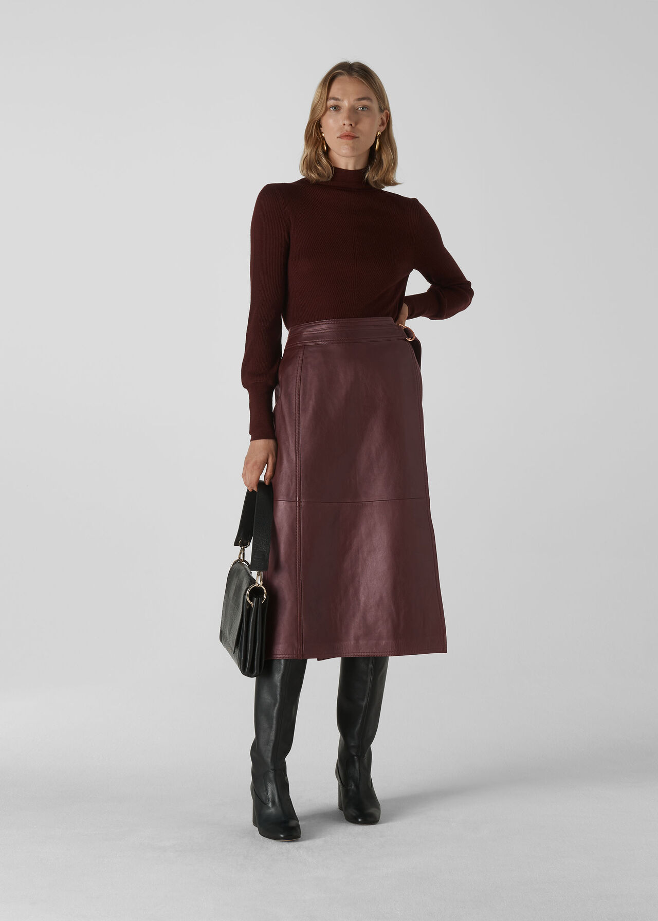 Top 74+ imagen burgundy skirt outfit - Abzlocal.mx
