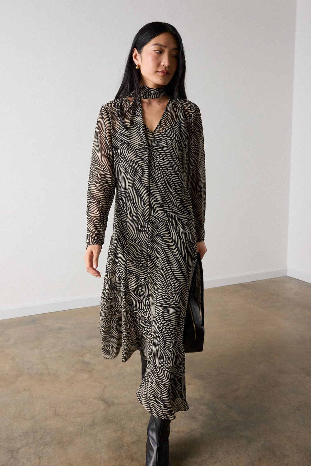 Black Geo V Neck Scarf Midi Dress