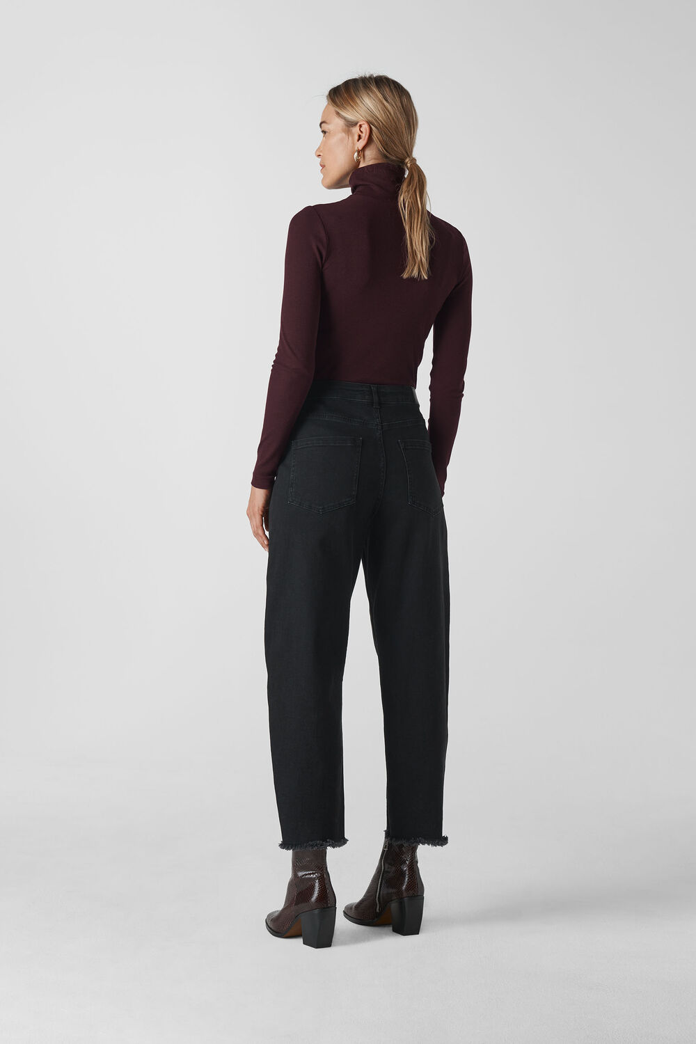 Essential Polo Neck Burgundy