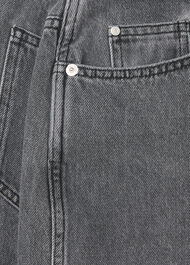 Horseshoe Barrel Leg Jean