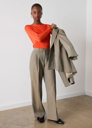 Asymmetric Gathered Top