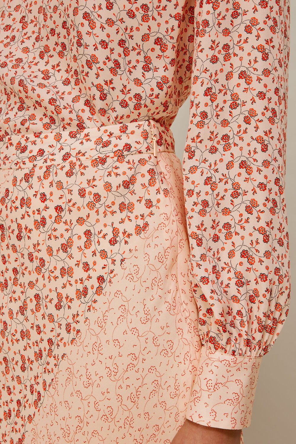 Flower Berry Print Silk Skirt Multicolour