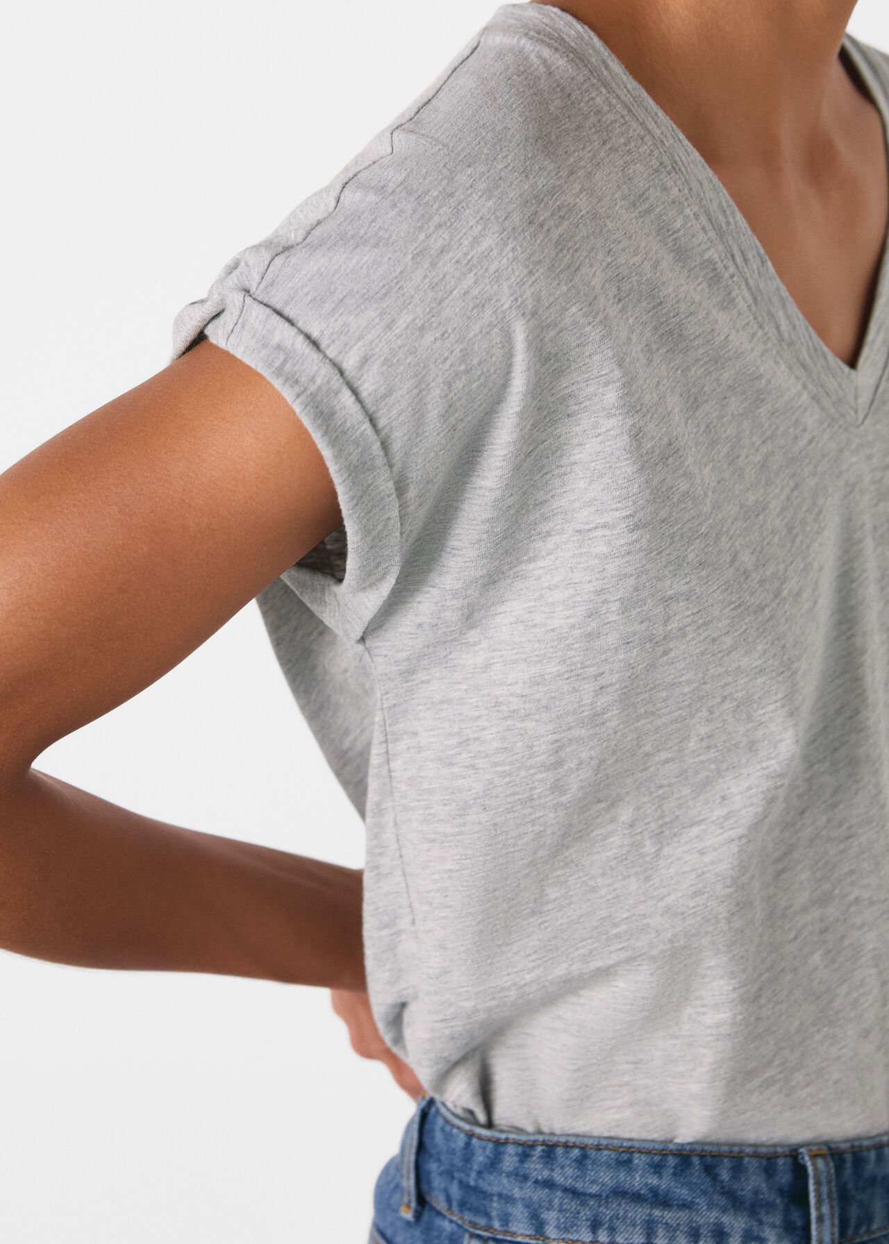 Willa V-Neck Cap Sleeve Tee