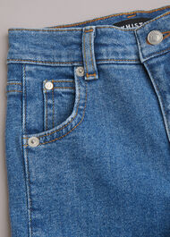 Stretch Barrel Leg Jean