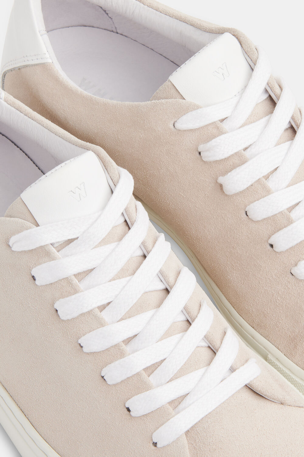 Grey Raife Minimal Trainer